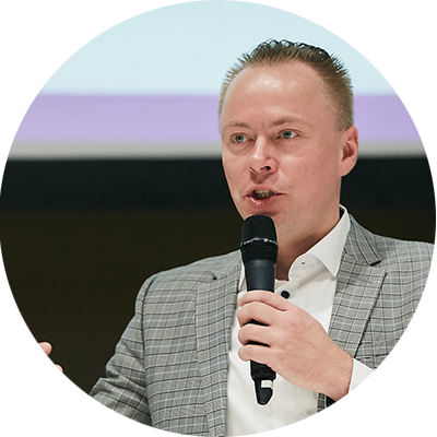 Олег Погожев